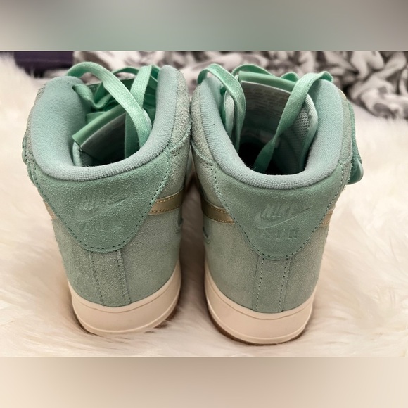 Nike Mint Green Air Force 1 07 Mid Season Size 9.5 - Picture 10 of 14